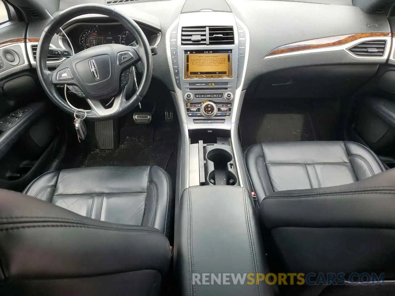 8 Photograph of a damaged car 3LN6L5D90KR604086 LINCOLN MKZ 2019