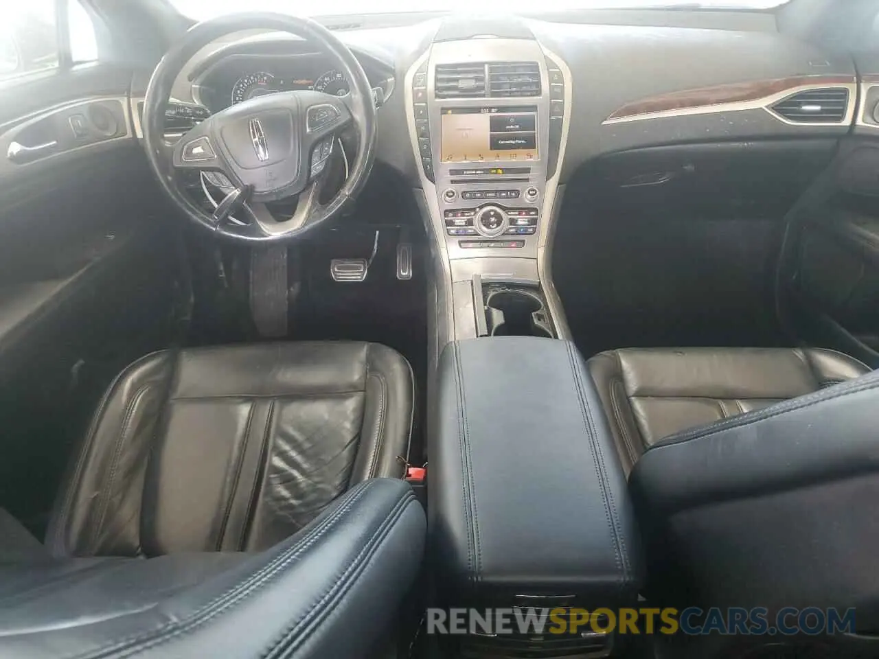 8 Photograph of a damaged car 3LN6L5D90KR621955 LINCOLN MKZ 2019