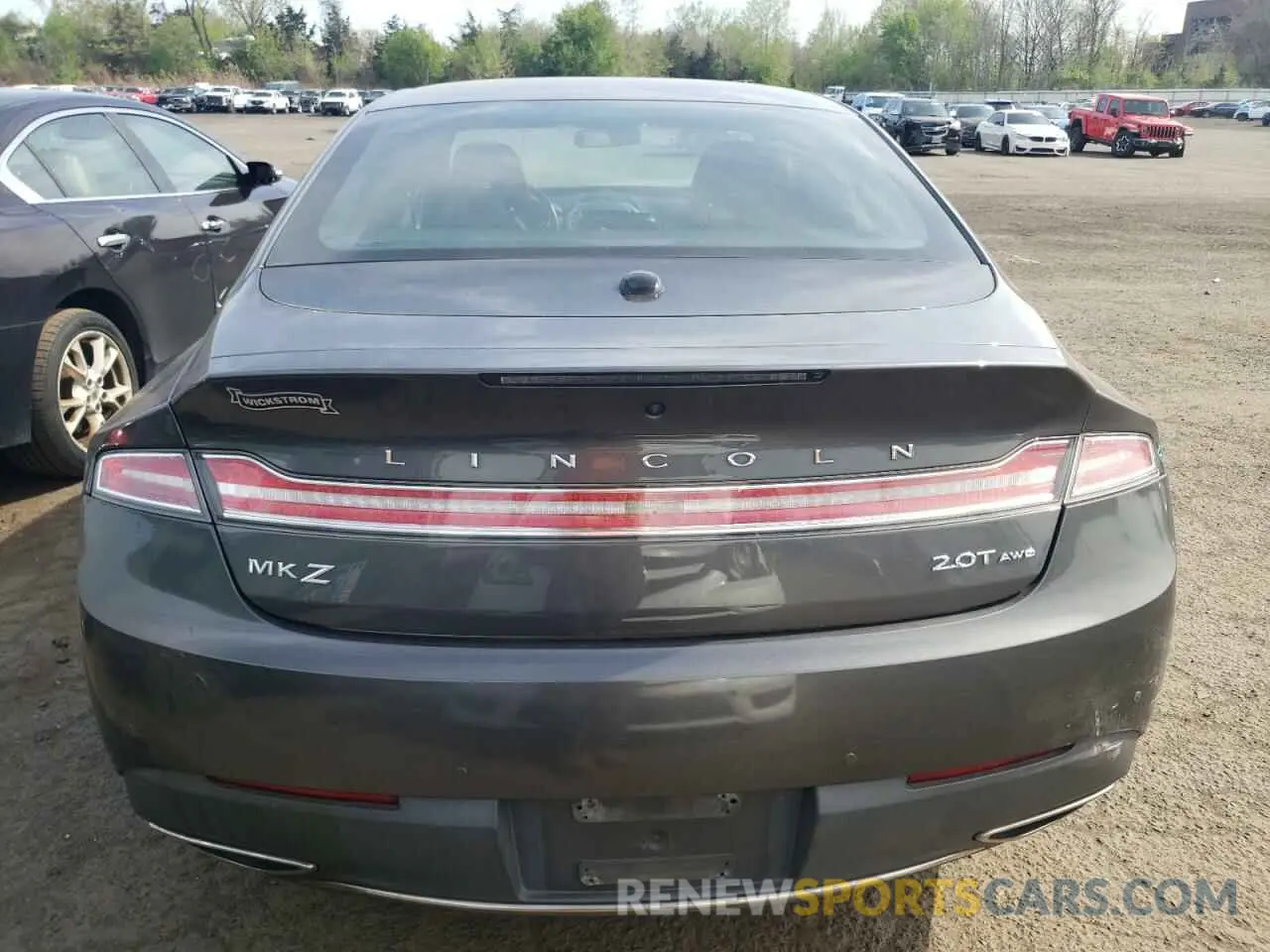 6 Photograph of a damaged car 3LN6L5D93KR602025 LINCOLN MKZ 2019