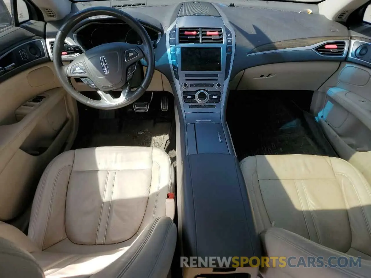 8 Photograph of a damaged car 3LN6L5D98KR607589 LINCOLN MKZ 2019