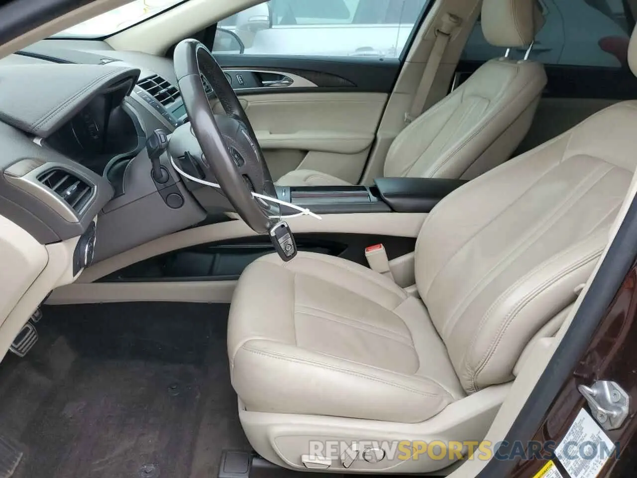 7 Photograph of a damaged car 3LN6L5D99KR604085 LINCOLN MKZ 2019