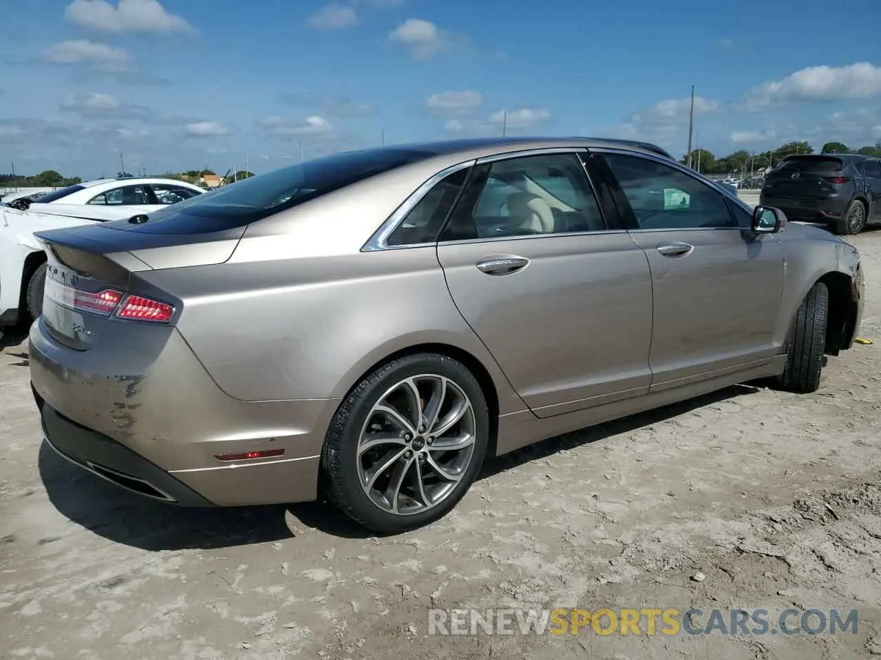 3 Photograph of a damaged car 3LN6L5D9XKR627875 LINCOLN MKZ 2019
