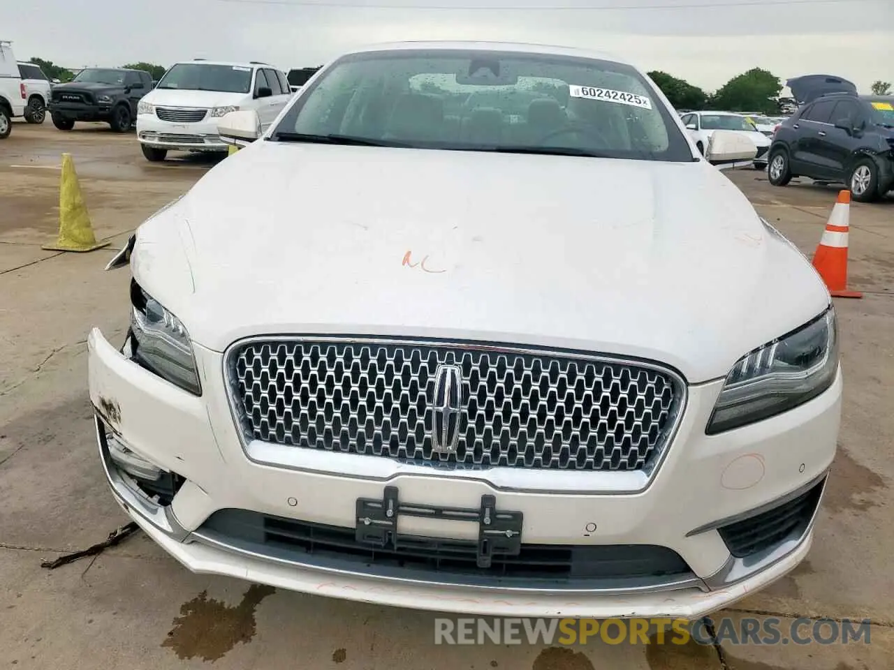 5 Photograph of a damaged car 3LN6L5E91KR607836 LINCOLN MKZ 2019