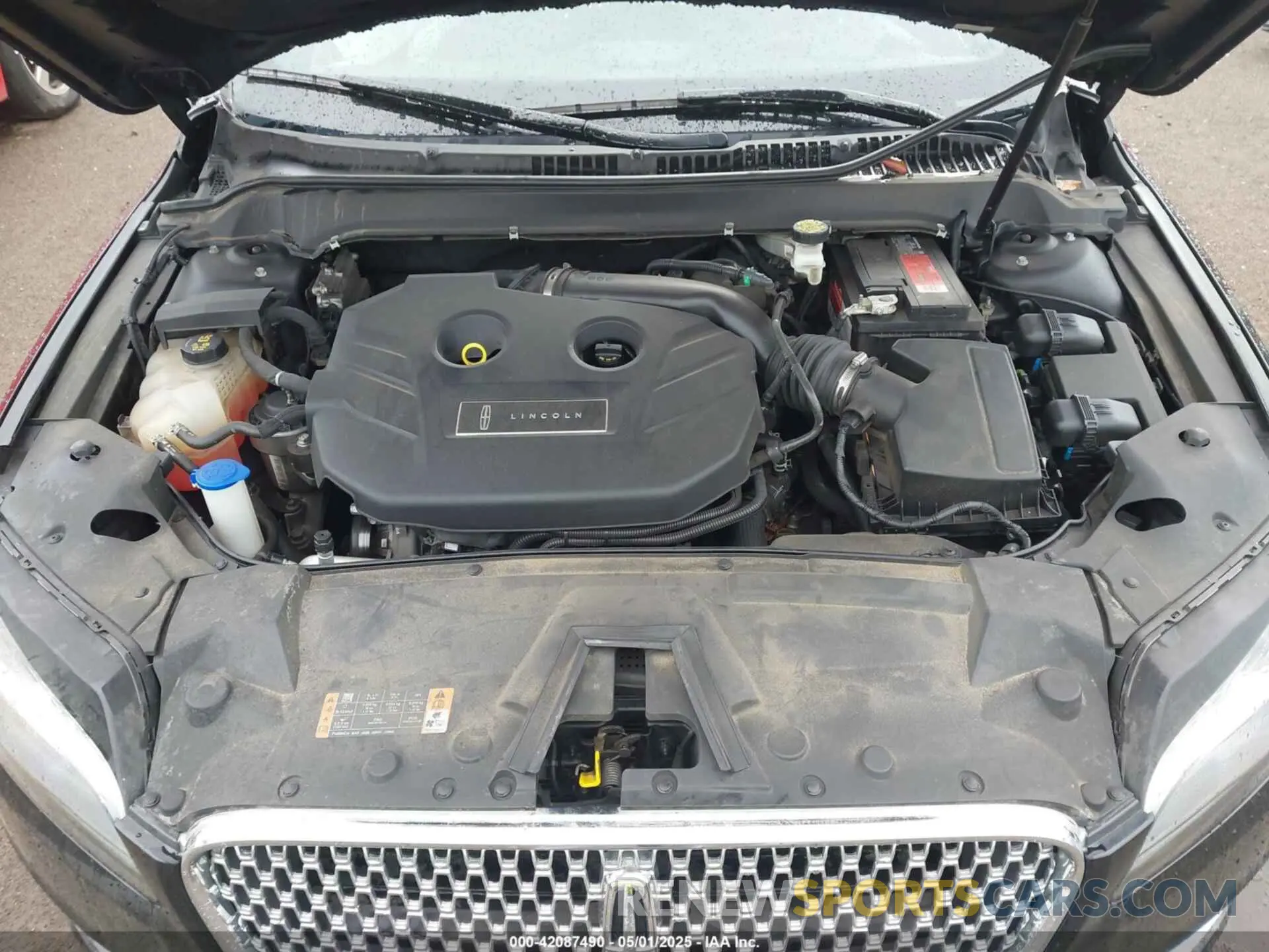 10 Photograph of a damaged car 3LN6L5E93KR602153 LINCOLN MKZ 2019