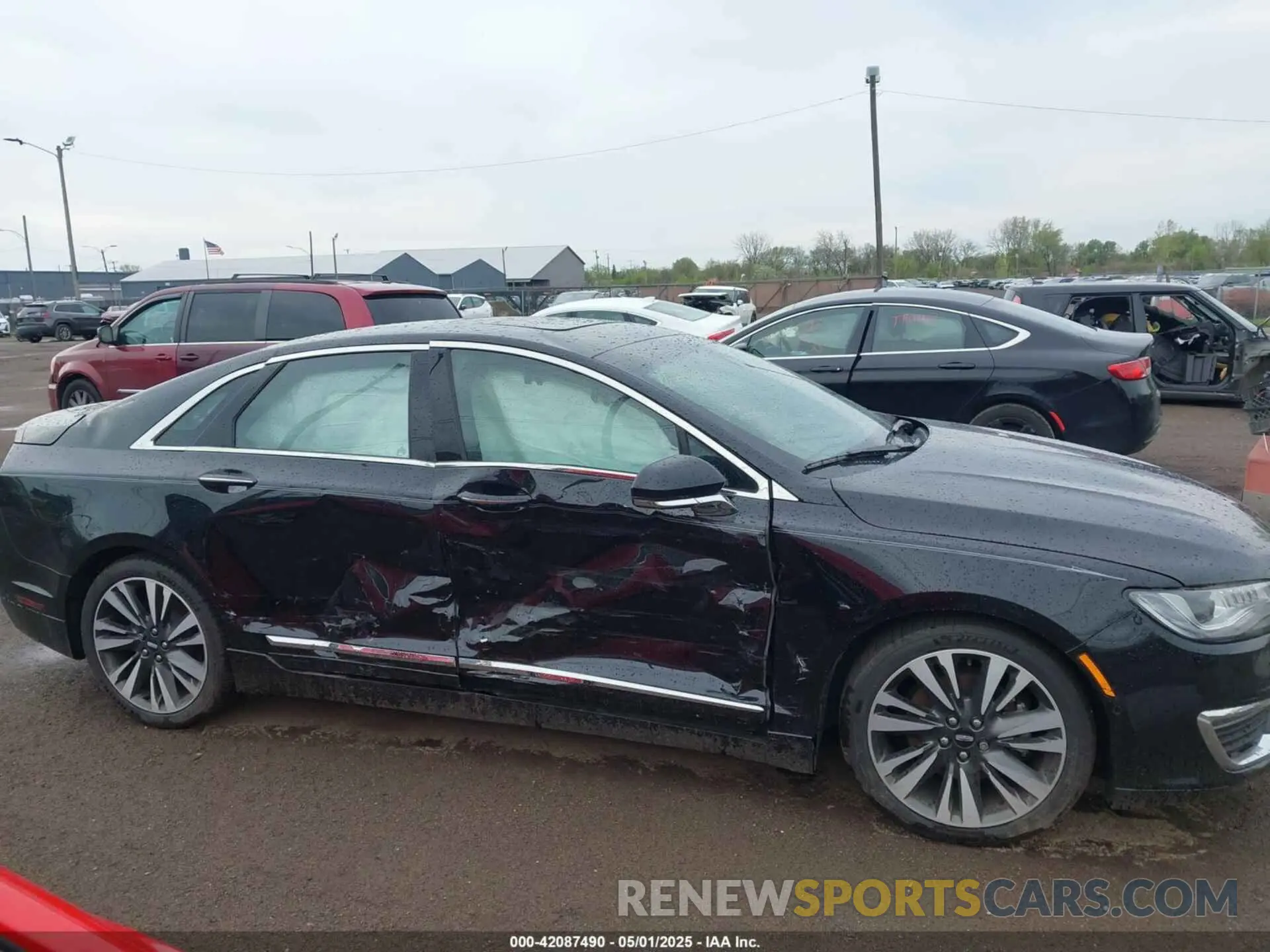 13 Photograph of a damaged car 3LN6L5E93KR602153 LINCOLN MKZ 2019