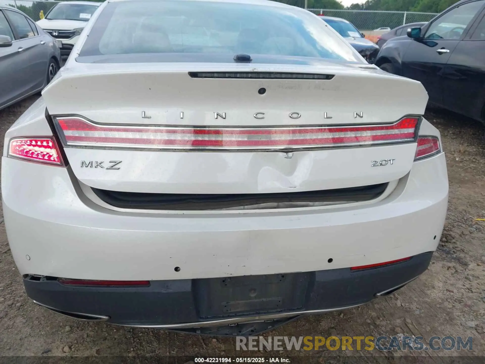 18 Photograph of a damaged car 3LN6L5E94KR607412 LINCOLN MKZ 2019