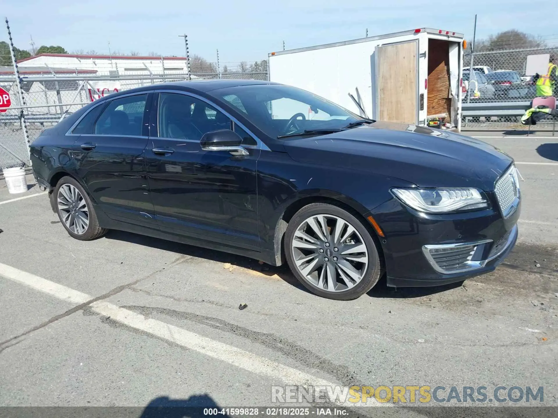 1 Photograph of a damaged car 3LN6L5E94KR610634 LINCOLN MKZ 2019