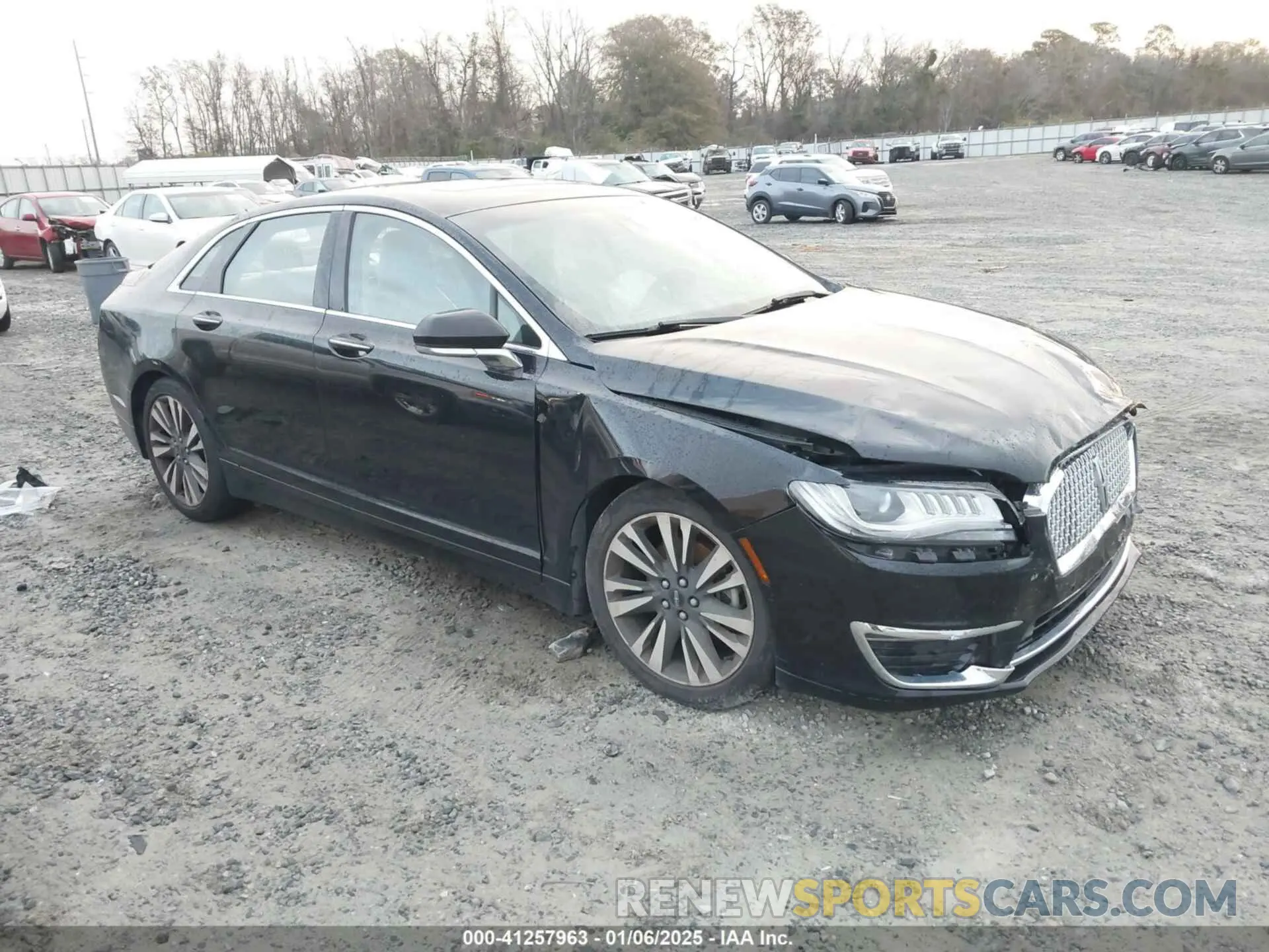 1 Photograph of a damaged car 3LN6L5E97KR604908 LINCOLN MKZ 2019
