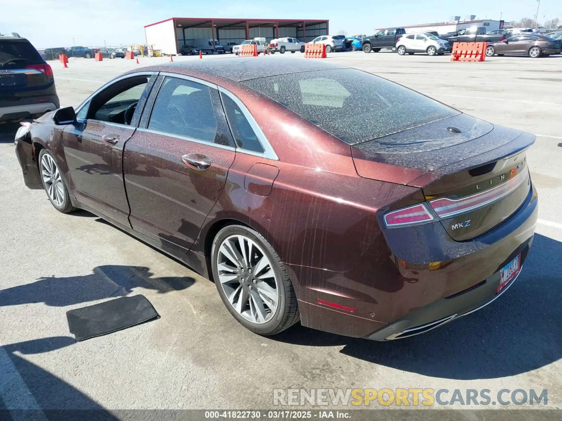 3 Photograph of a damaged car 3LN6L5E99KR623668 LINCOLN MKZ 2019