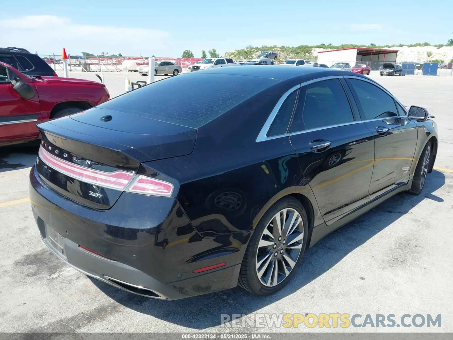 4 Photograph of a damaged car 3LN6L5EC8KR629330 LINCOLN MKZ 2019