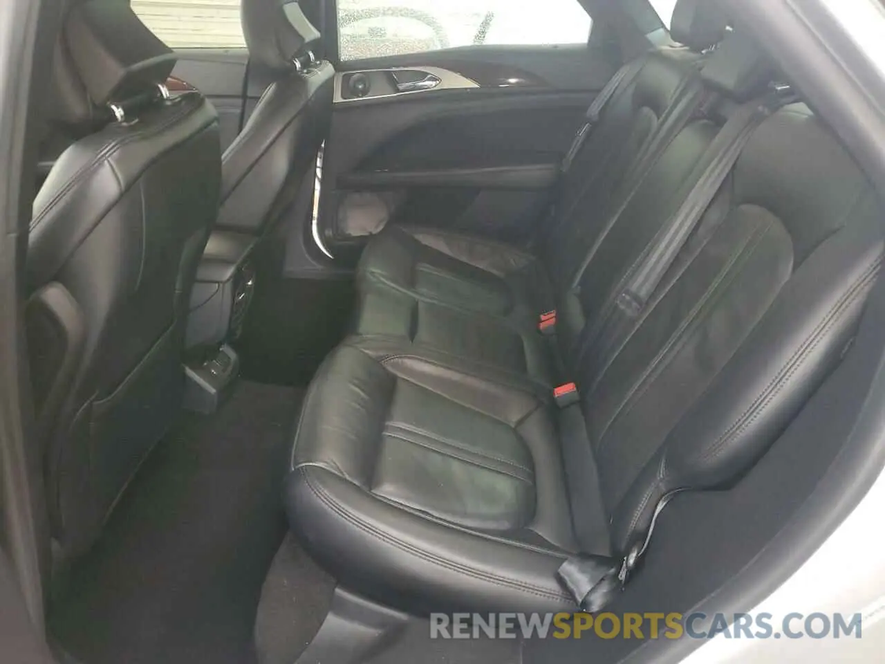 10 Photograph of a damaged car 3LN6L5F94KR628842 LINCOLN MKZ 2019