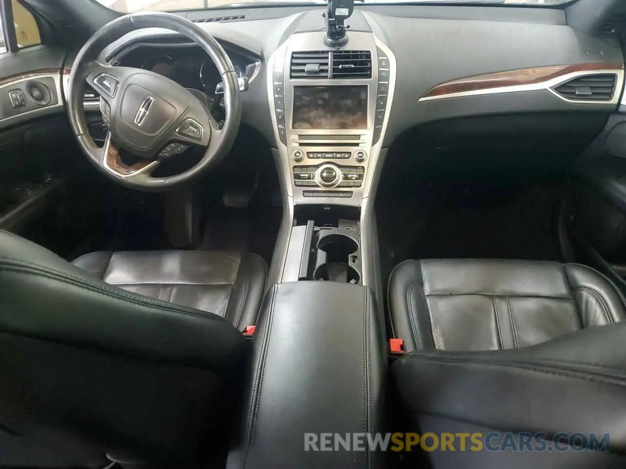 8 Photograph of a damaged car 3LN6L5F94KR628842 LINCOLN MKZ 2019