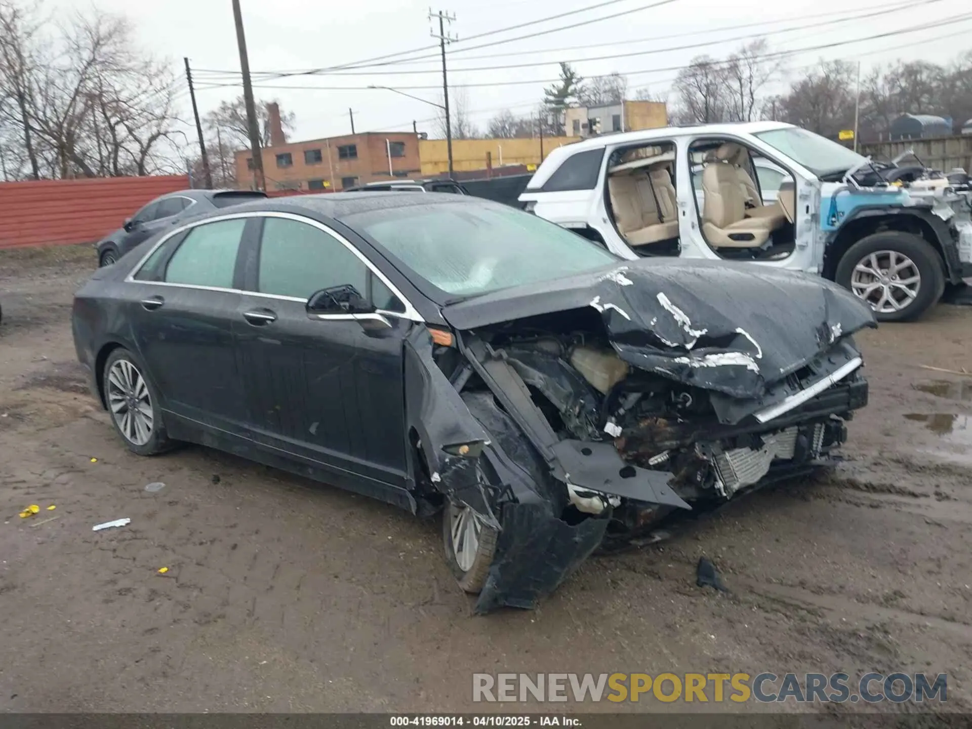 1 Photograph of a damaged car 3LN6L5F94KR629361 LINCOLN MKZ 2019