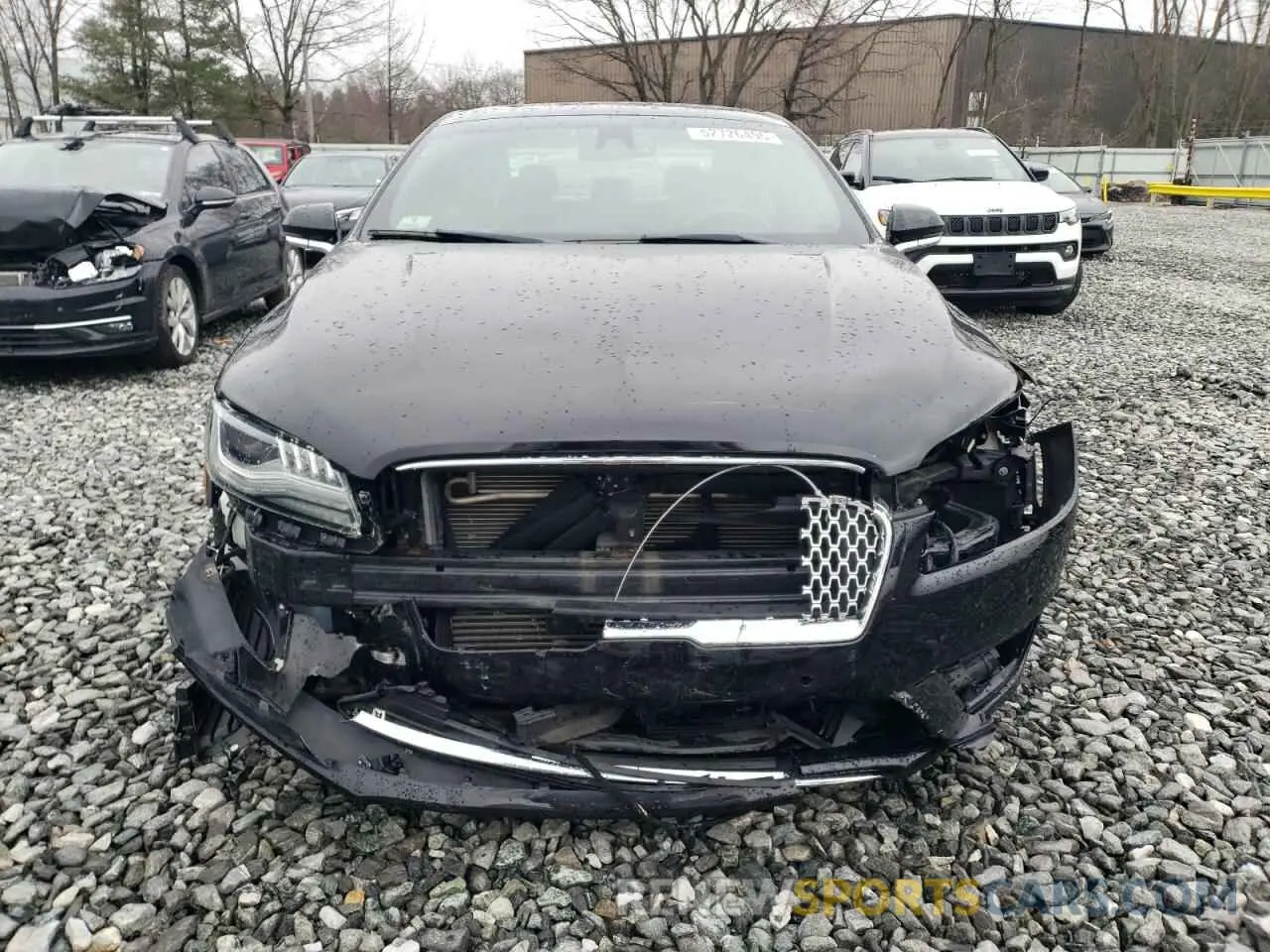5 Photograph of a damaged car 3LN6L5F9XKR601368 LINCOLN MKZ 2019
