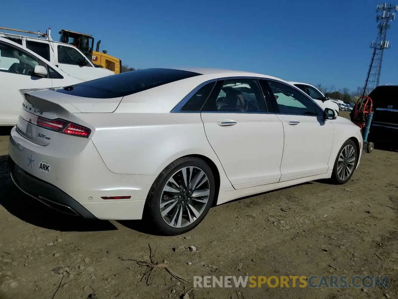 3 Photograph of a damaged car 3LN6L5F9XKR627811 LINCOLN MKZ 2019