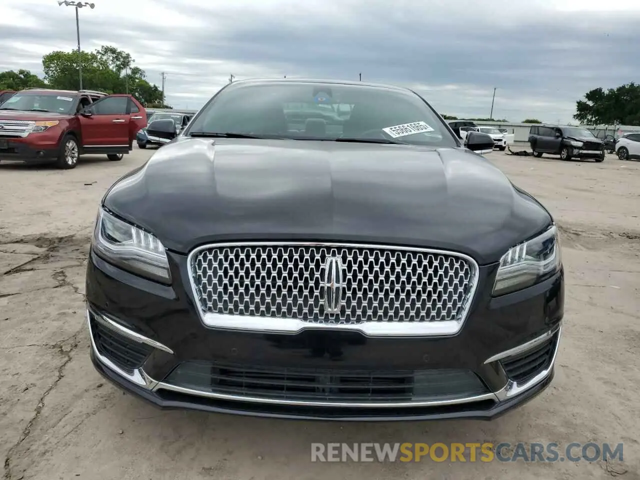 5 Photograph of a damaged car 3LN6L5FC1KR623464 LINCOLN MKZ 2019