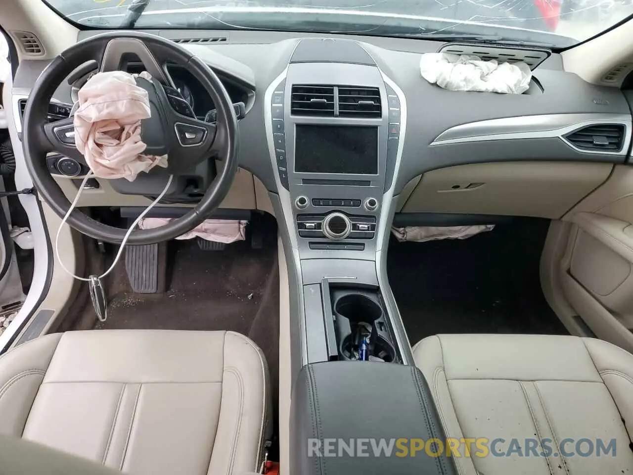 8 Photograph of a damaged car 3LN6L5KUXKR604751 LINCOLN MKZ 2019