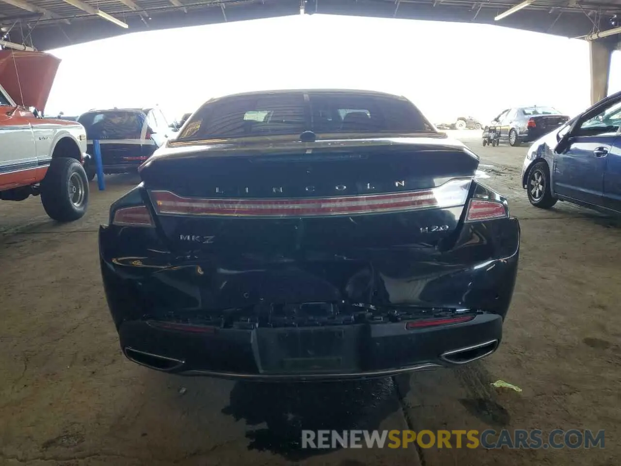 6 Photograph of a damaged car 3LN6L5MU2KR620987 LINCOLN MKZ 2019