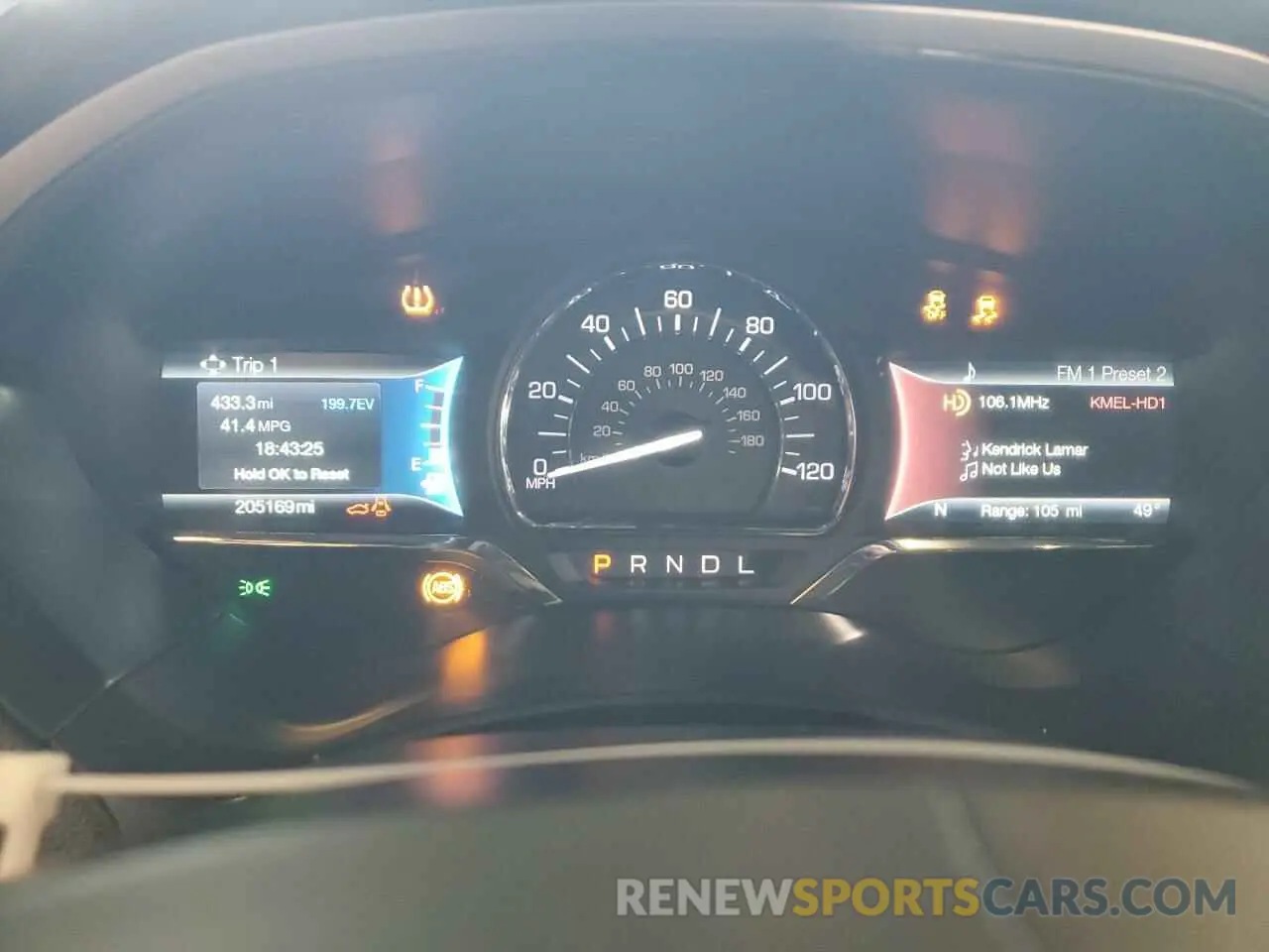 9 Photograph of a damaged car 3LN6L5MU2KR620987 LINCOLN MKZ 2019