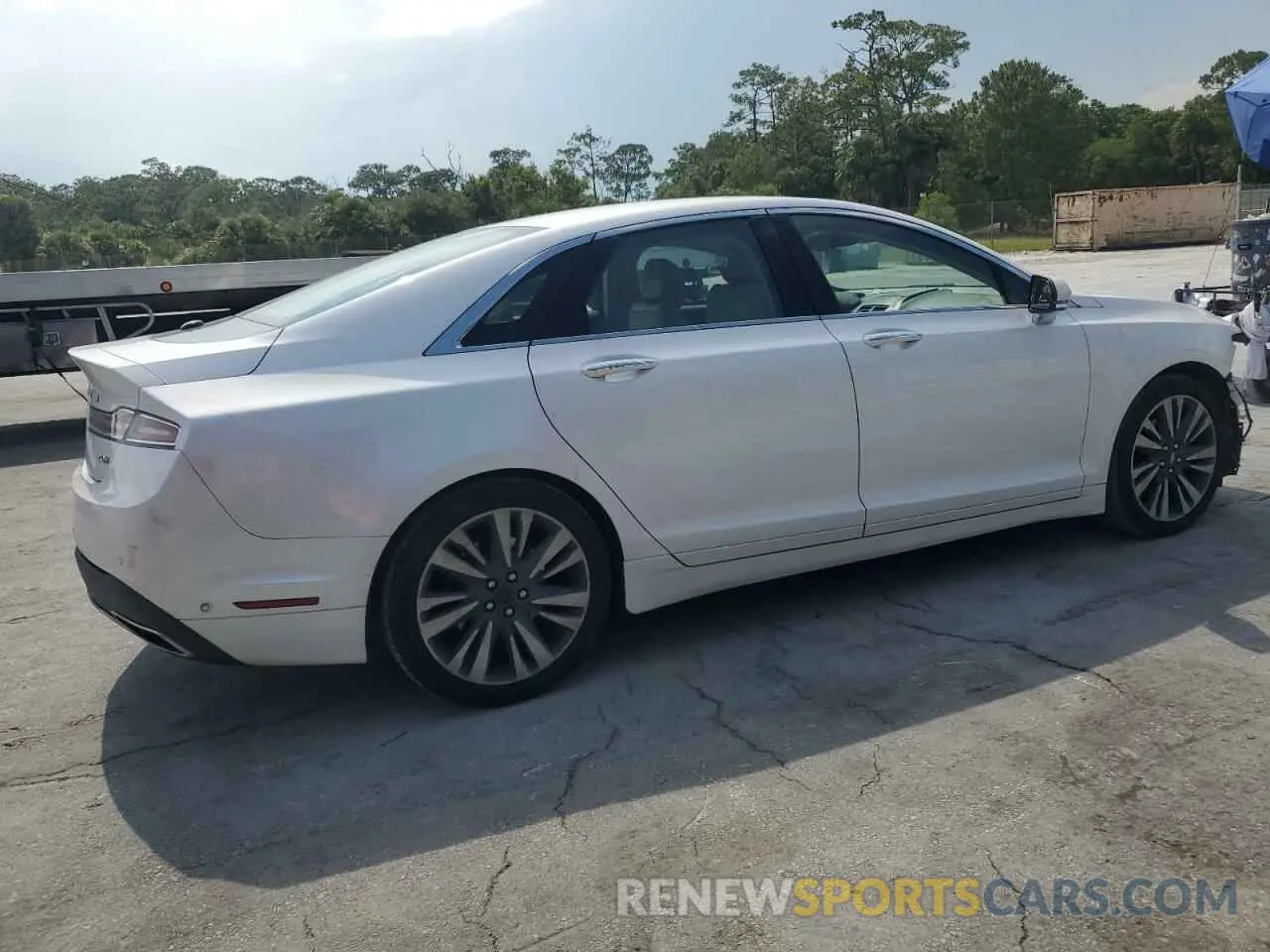 3 Photograph of a damaged car 3LN6L5MU7KR604932 LINCOLN MKZ 2019