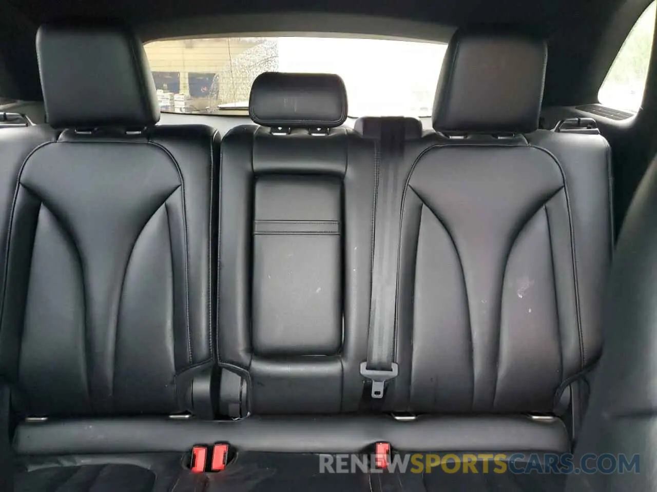 10 Photograph of a damaged car 5LMCJ1C94KUL12918 LINCOLN MKZ 2019