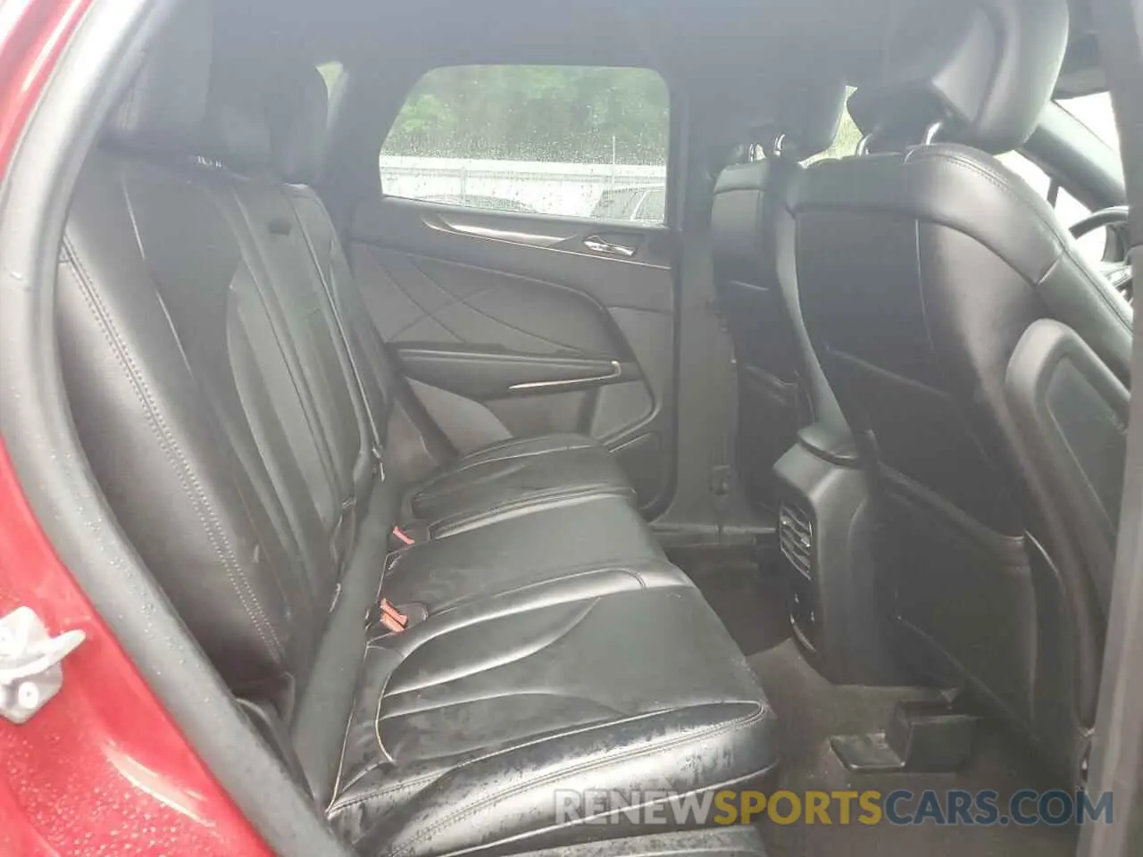 11 Photograph of a damaged car 5LMCJ1C94KUL12918 LINCOLN MKZ 2019