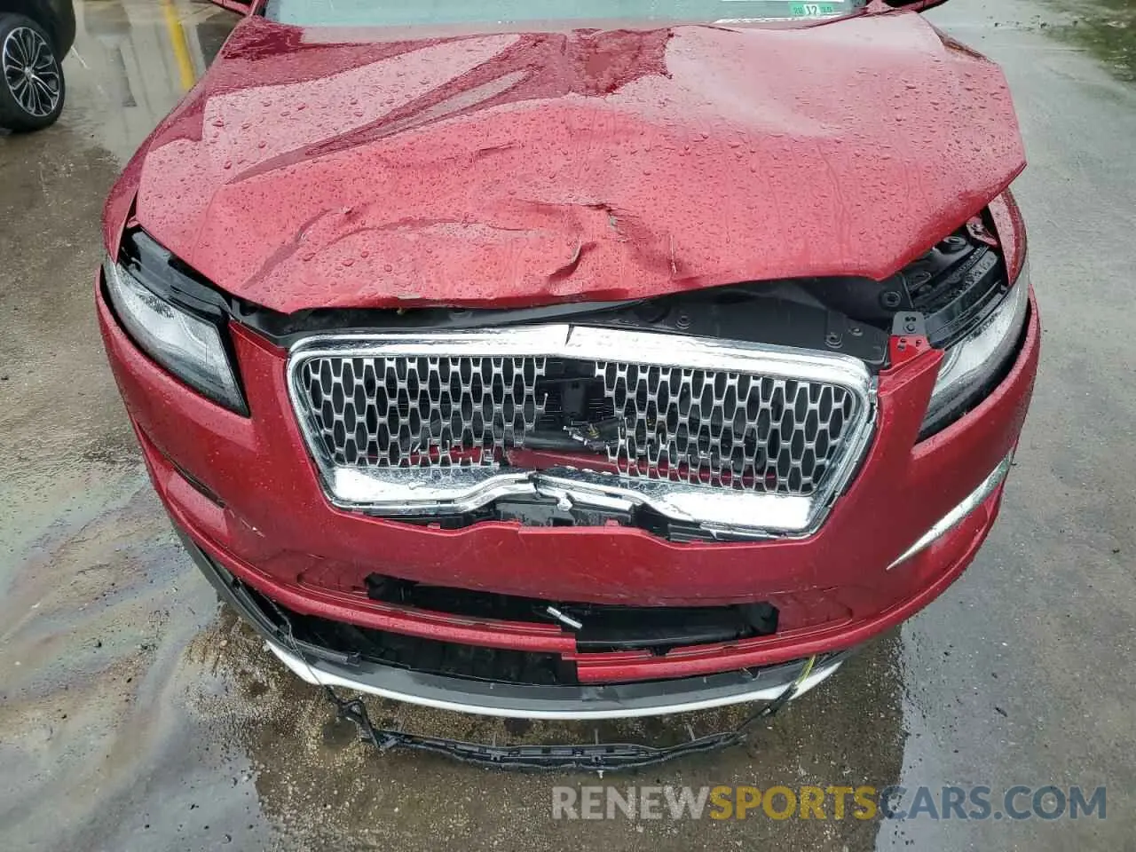 12 Photograph of a damaged car 5LMCJ1C94KUL12918 LINCOLN MKZ 2019