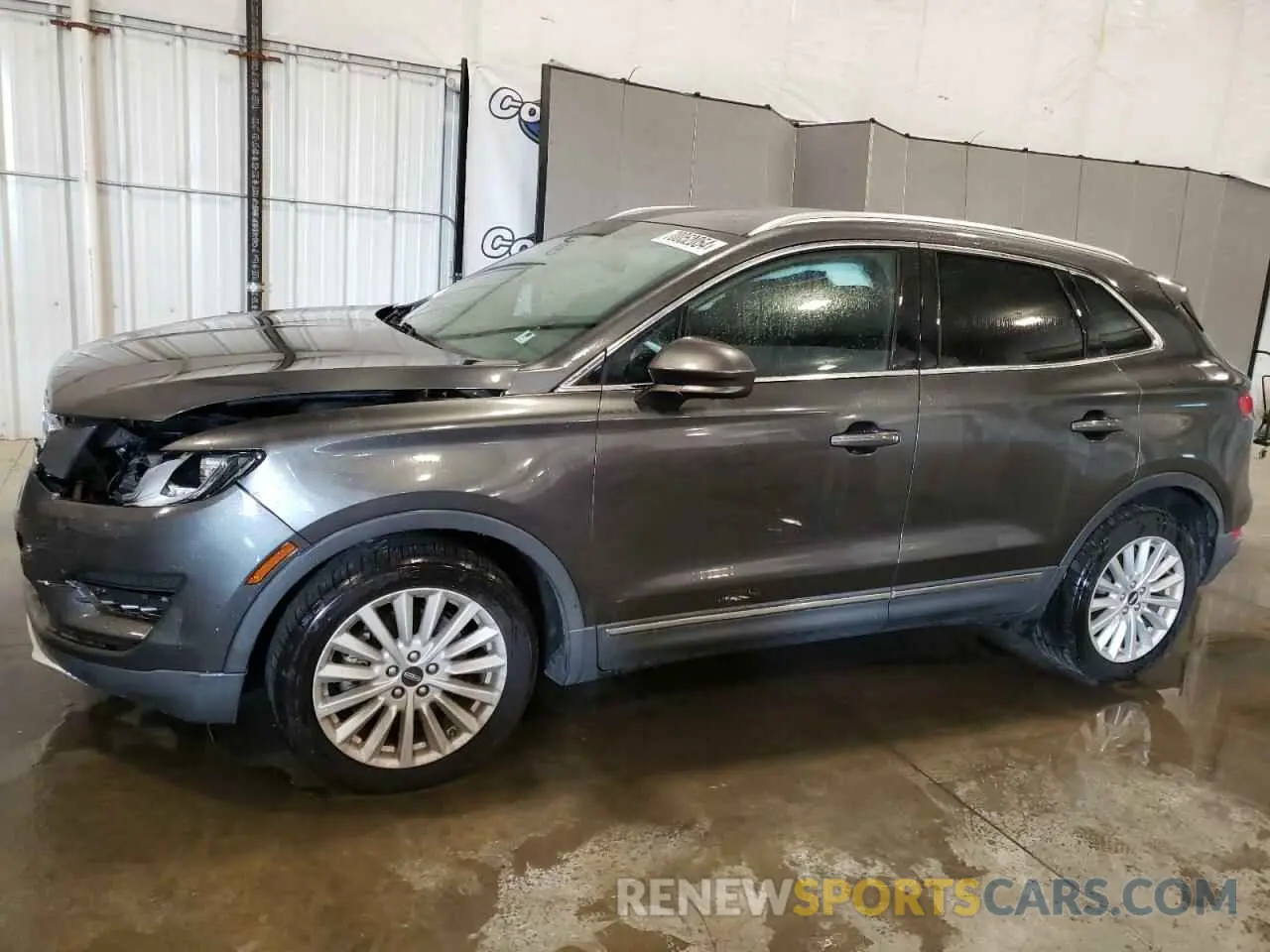 1 Photograph of a damaged car 5LMCJ1C97KUL26389 LINCOLN MKZ 2019