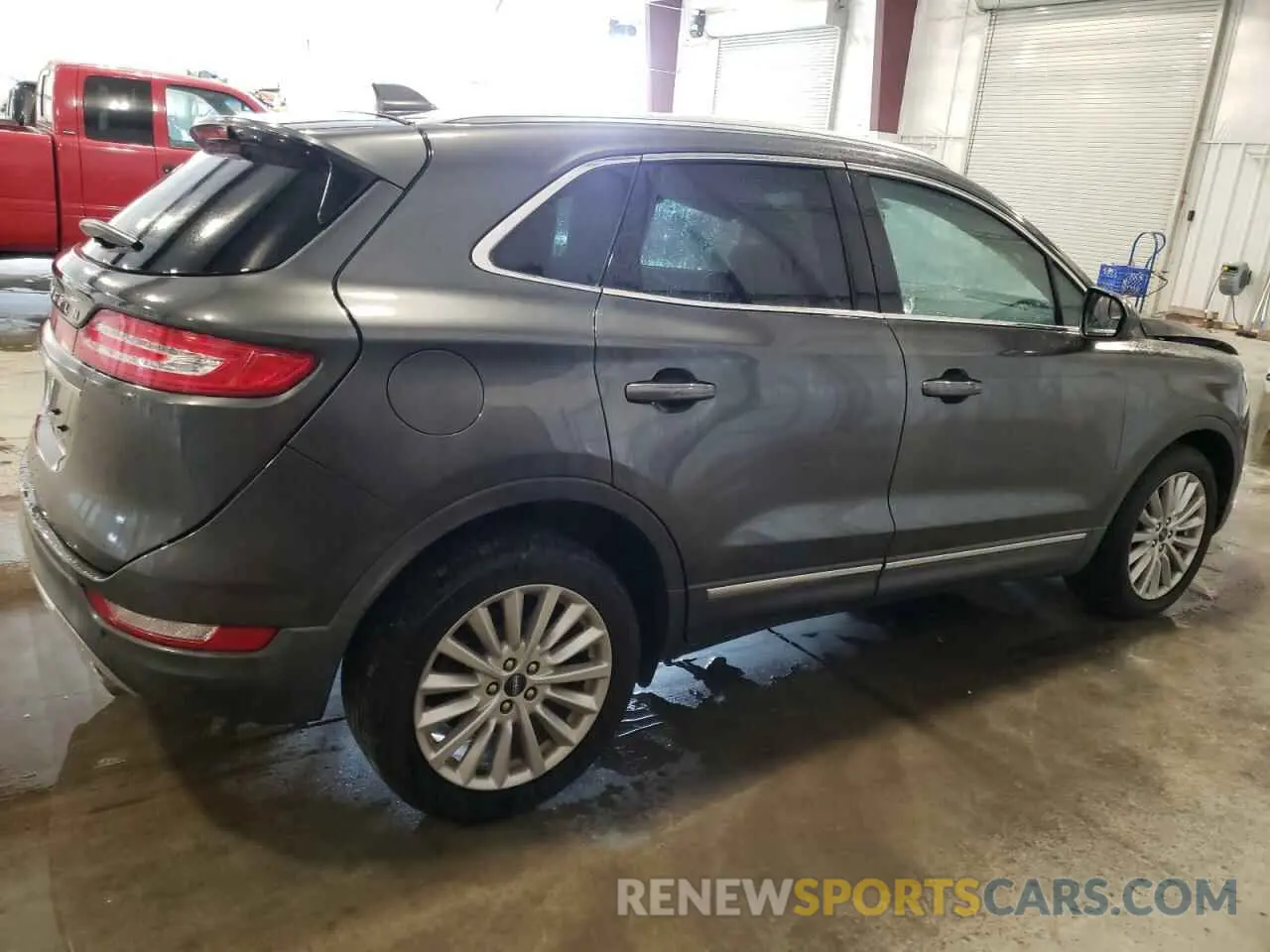3 Photograph of a damaged car 5LMCJ1C97KUL26389 LINCOLN MKZ 2019