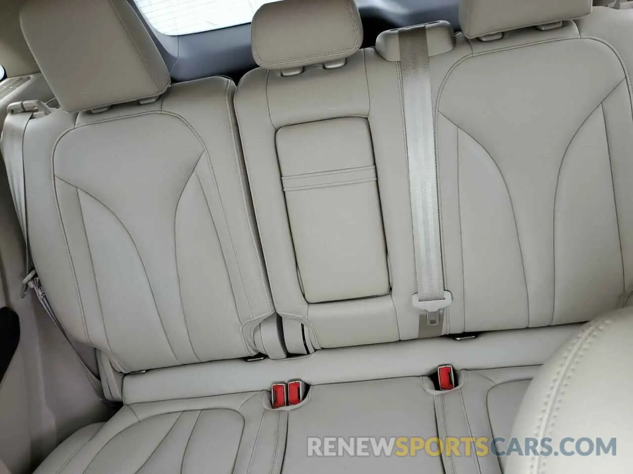 10 Photograph of a damaged car 5LMCJ1C9XKUL26497 LINCOLN MKZ 2019