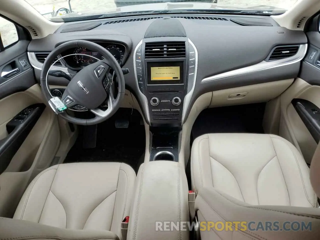 8 Photograph of a damaged car 5LMCJ1C9XKUL26497 LINCOLN MKZ 2019
