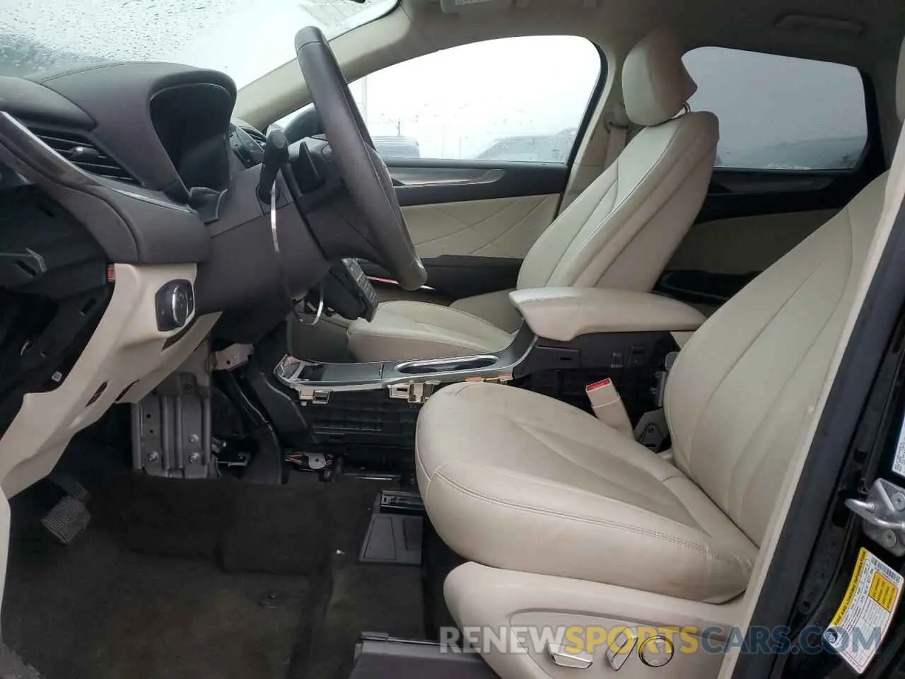 7 Photograph of a damaged car 5LMCJ1D90KUL51827 LINCOLN MKZ 2019