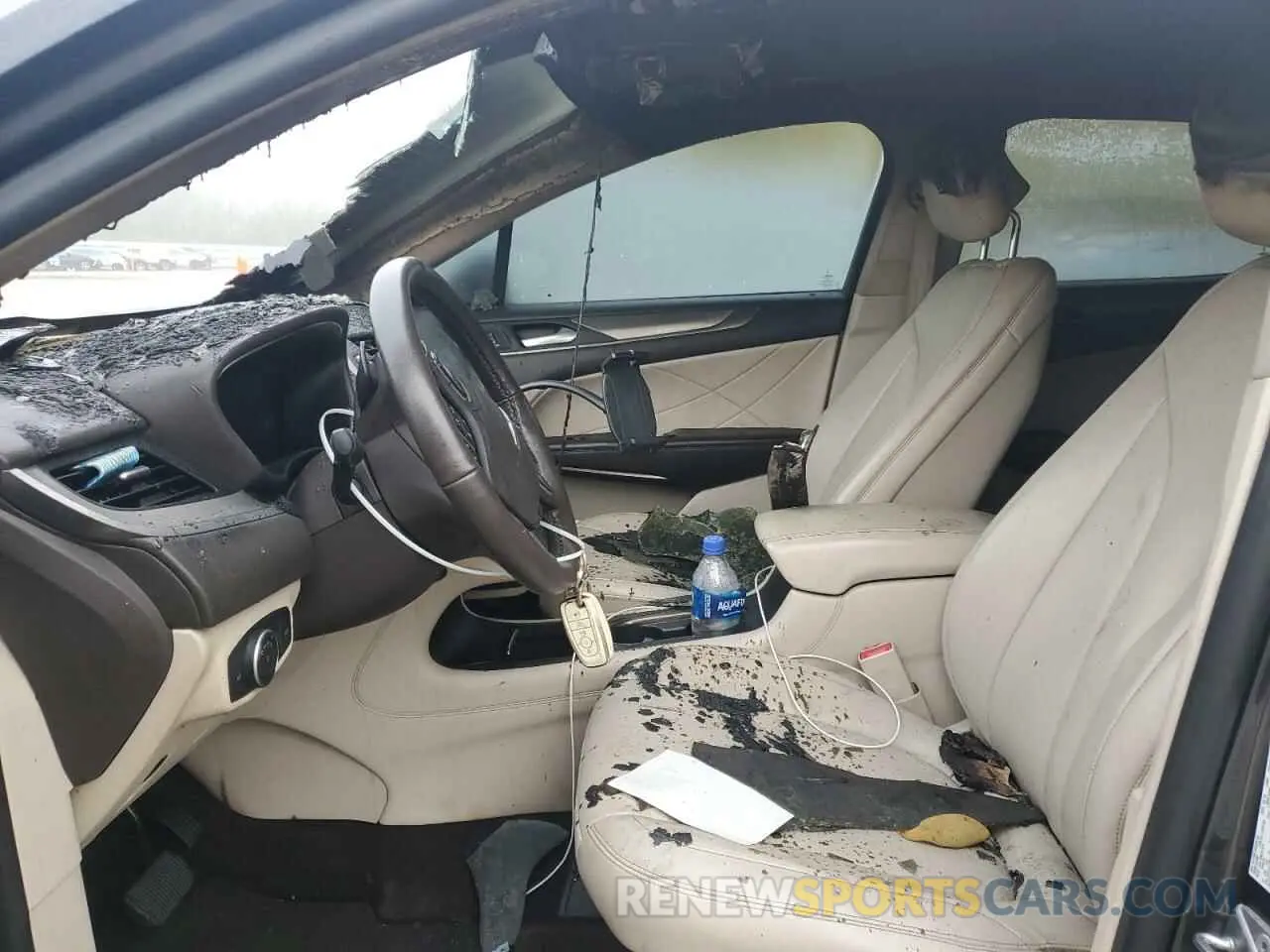 7 Photograph of a damaged car 5LMCJ1D92KUL01379 LINCOLN MKZ 2019