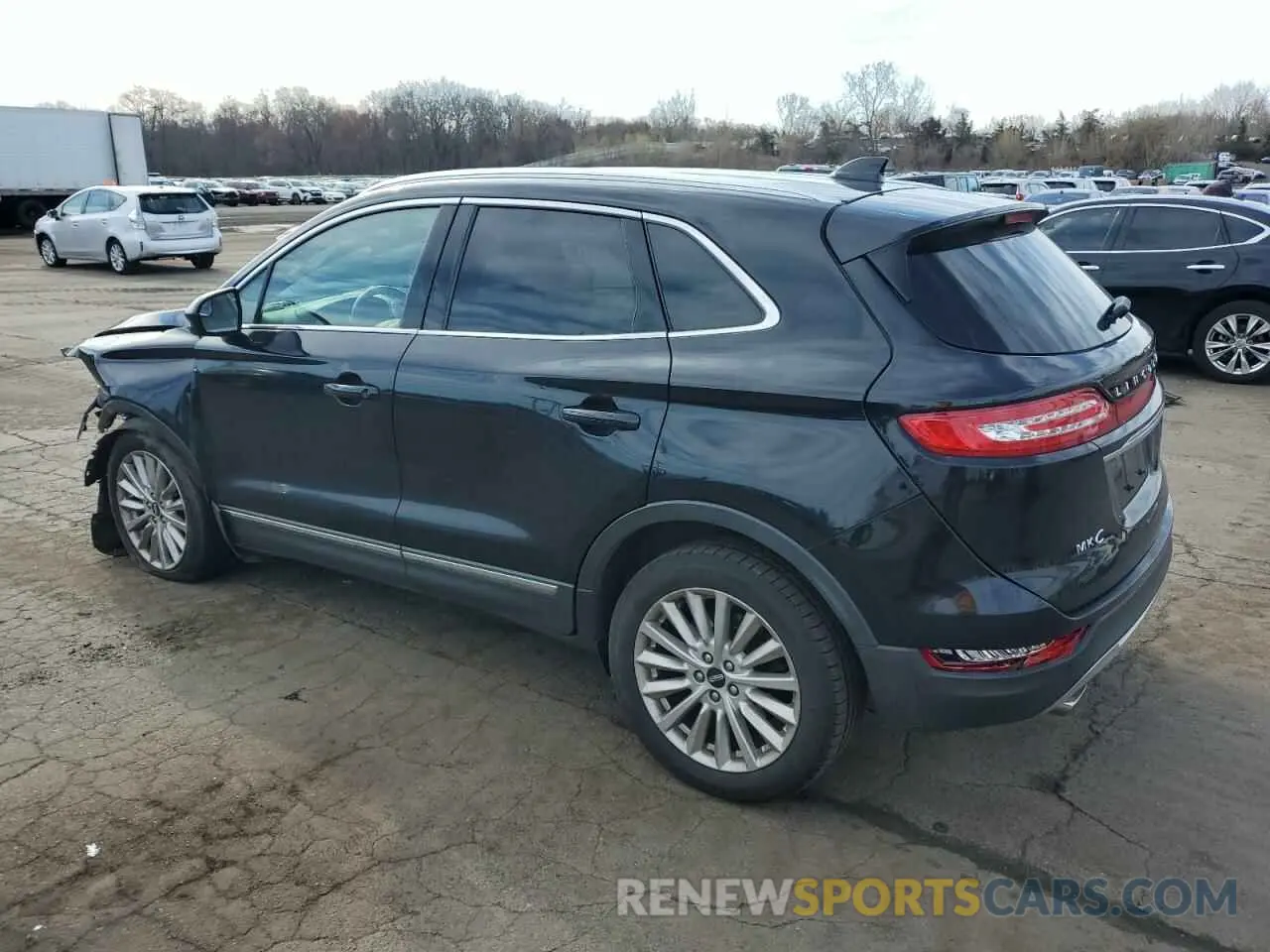 2 Photograph of a damaged car 5LMCJ1D99KUL08927 LINCOLN MKZ 2019