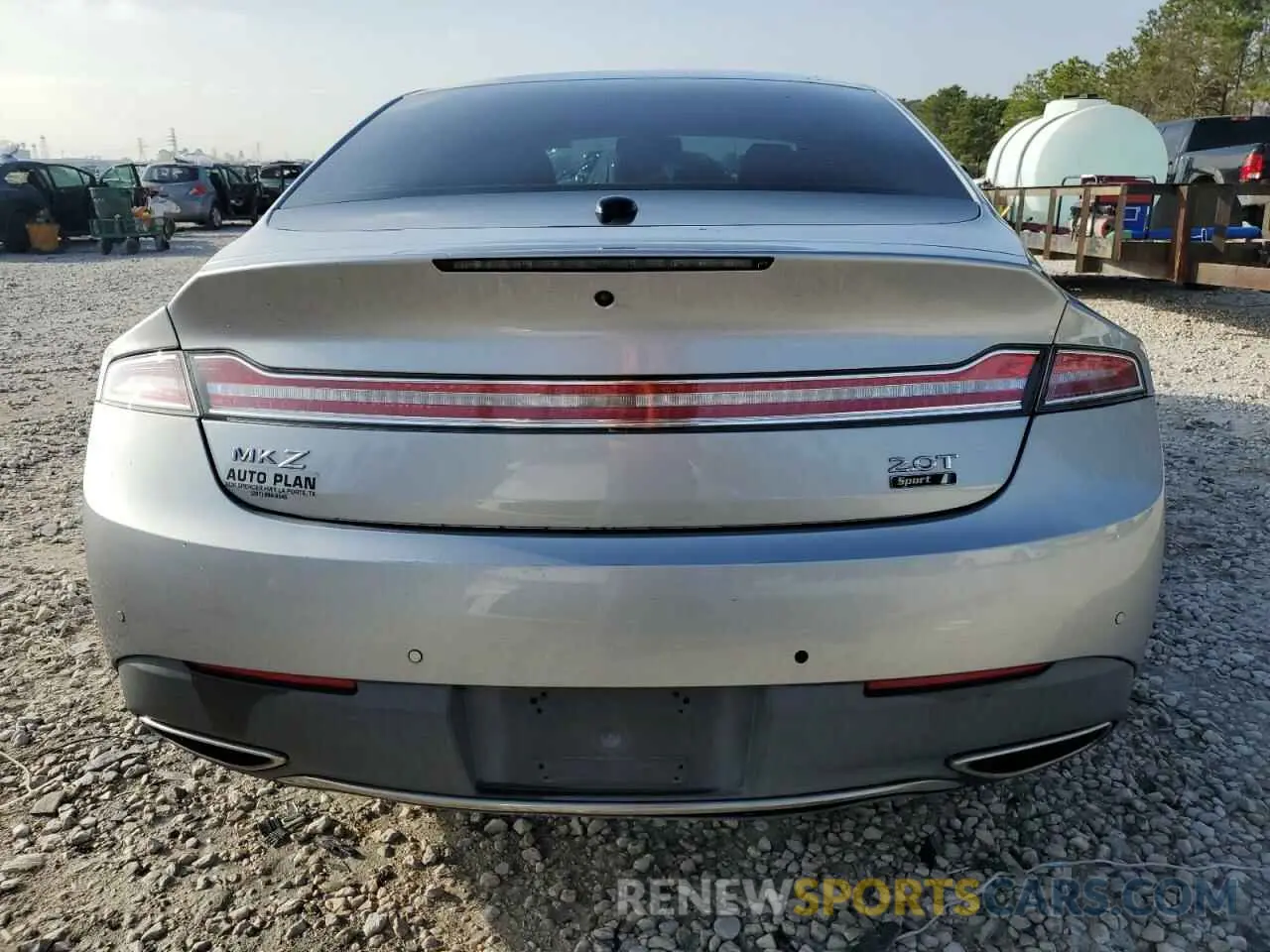 6 Photograph of a damaged car 3LN6L5A91LR603843 LINCOLN MKZ 2020