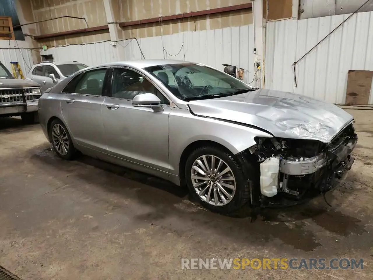 4 Photograph of a damaged car 3LN6L5A94LR603903 LINCOLN MKZ 2020