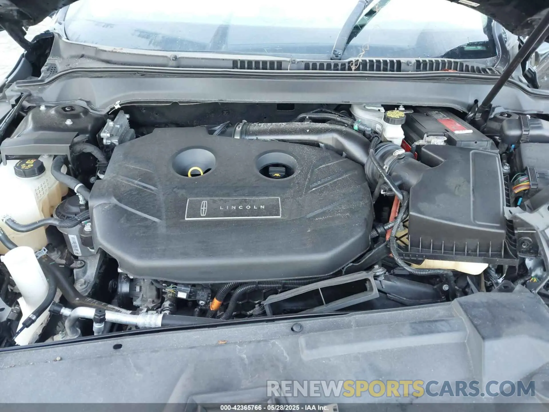 10 Photograph of a damaged car 3LN6L5A98LR605699 LINCOLN MKZ 2020