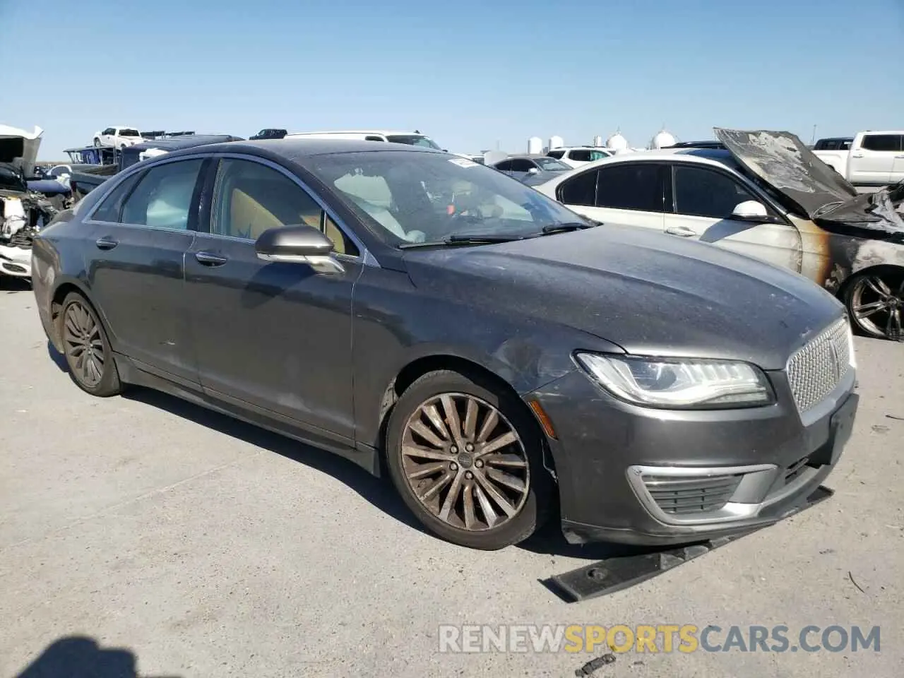 4 Photograph of a damaged car 3LN6L5A98LR611468 LINCOLN MKZ 2020