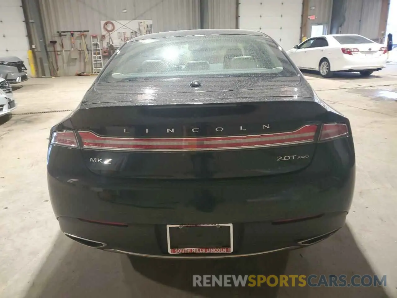 6 Photograph of a damaged car 3LN6L5B93LR622764 LINCOLN MKZ 2020