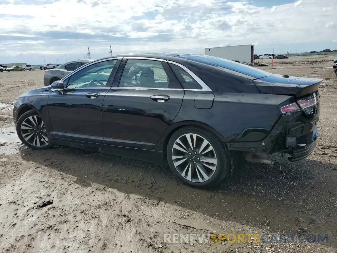 2 Photograph of a damaged car 3LN6L5E93LR609380 LINCOLN MKZ 2020