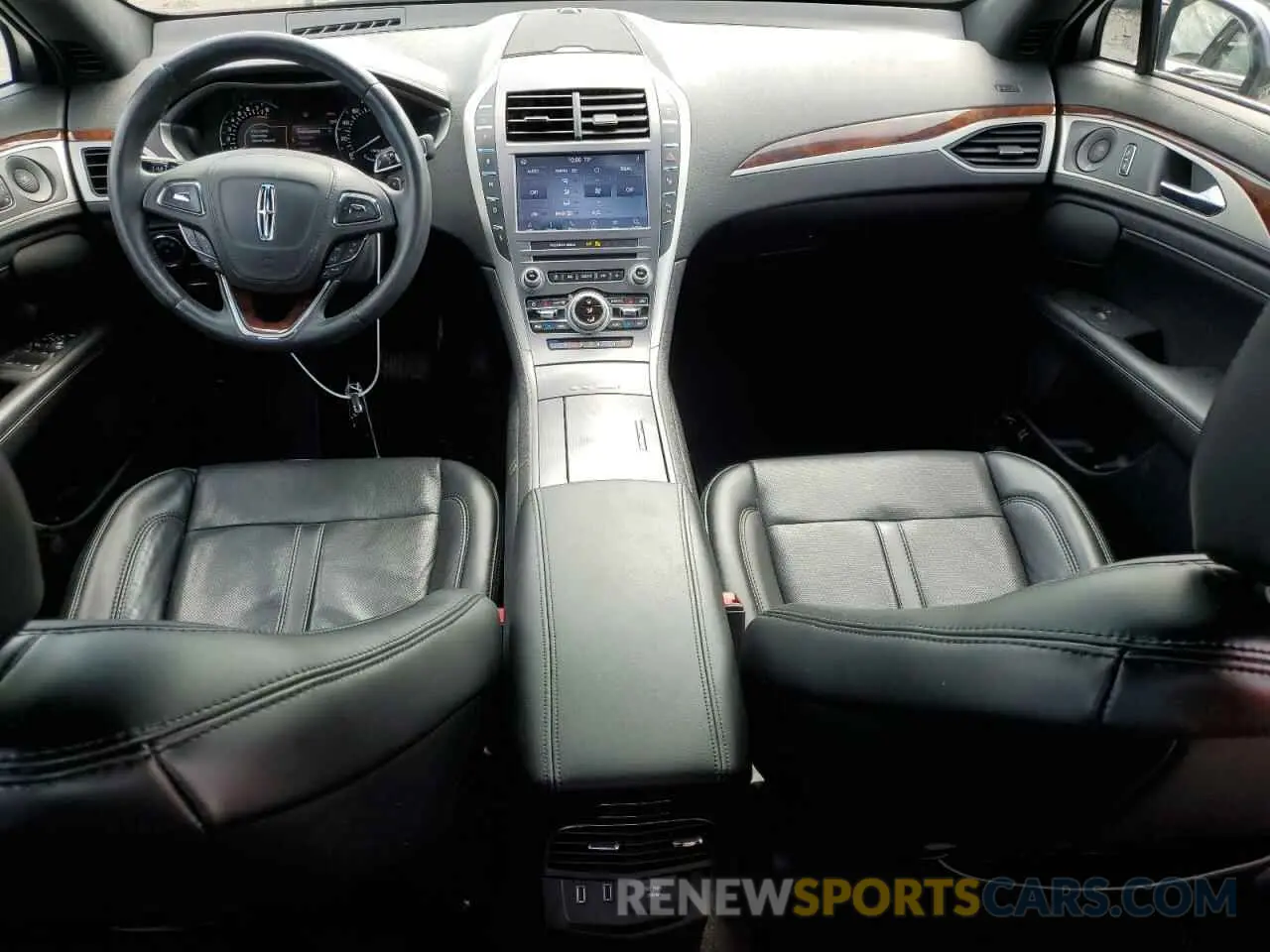 8 Photograph of a damaged car 3LN6L5E93LR609380 LINCOLN MKZ 2020