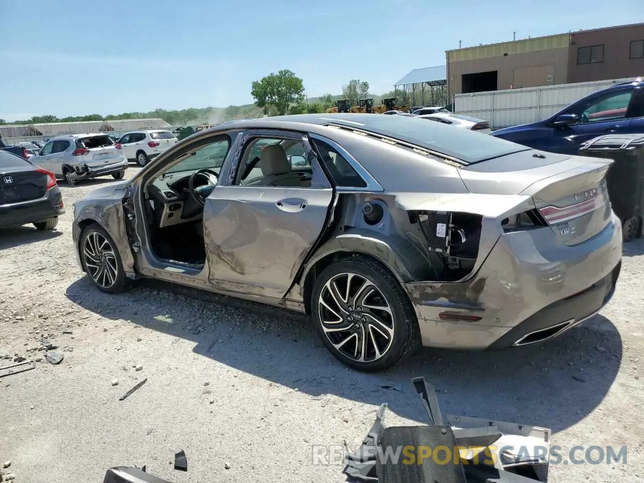 2 Photograph of a damaged car 3LN6L5E93LR614529 LINCOLN MKZ 2020
