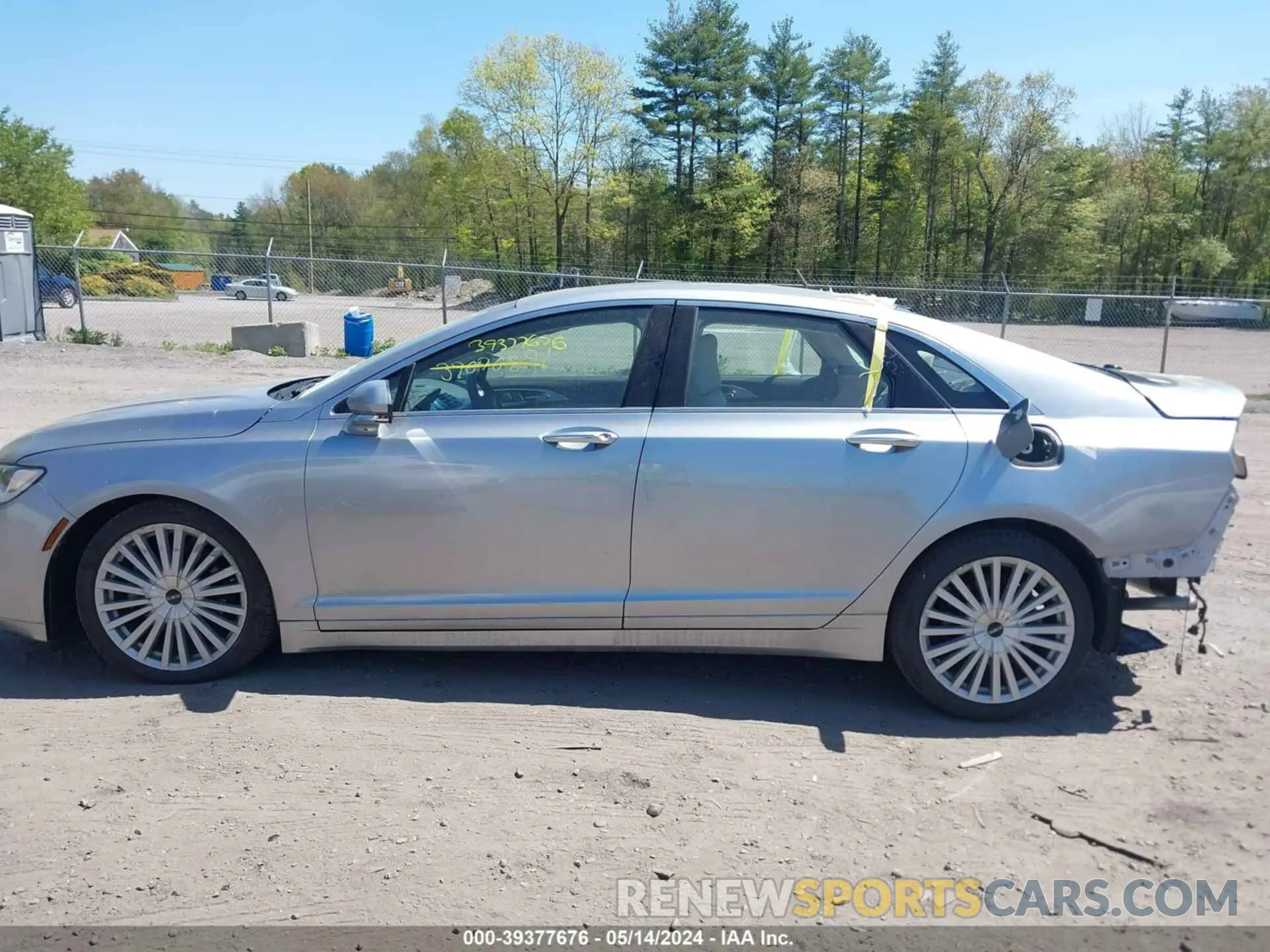 14 Photograph of a damaged car 3LN6L5E95LR602382 LINCOLN MKZ 2020