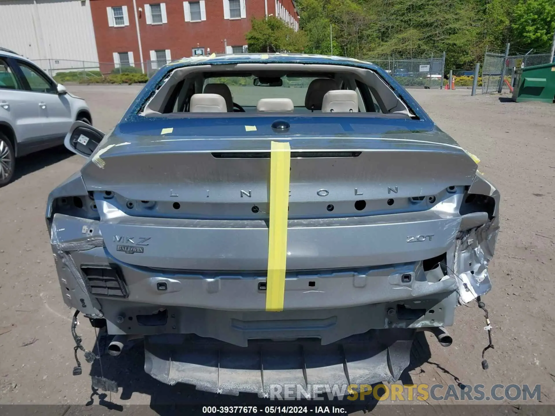 16 Photograph of a damaged car 3LN6L5E95LR602382 LINCOLN MKZ 2020