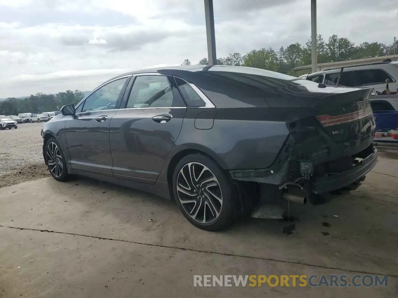 2 Photograph of a damaged car 3LN6L5E96LR614668 LINCOLN MKZ 2020