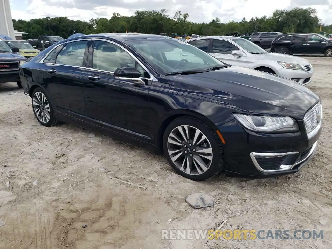 4 Photograph of a damaged car 3LN6L5E97LR603002 LINCOLN MKZ 2020