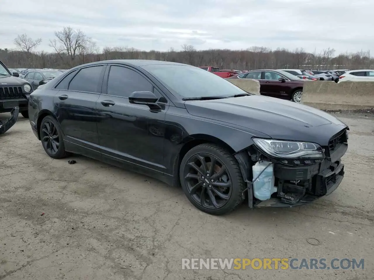4 Photograph of a damaged car 3LN6L5F92LR602175 LINCOLN MKZ 2020