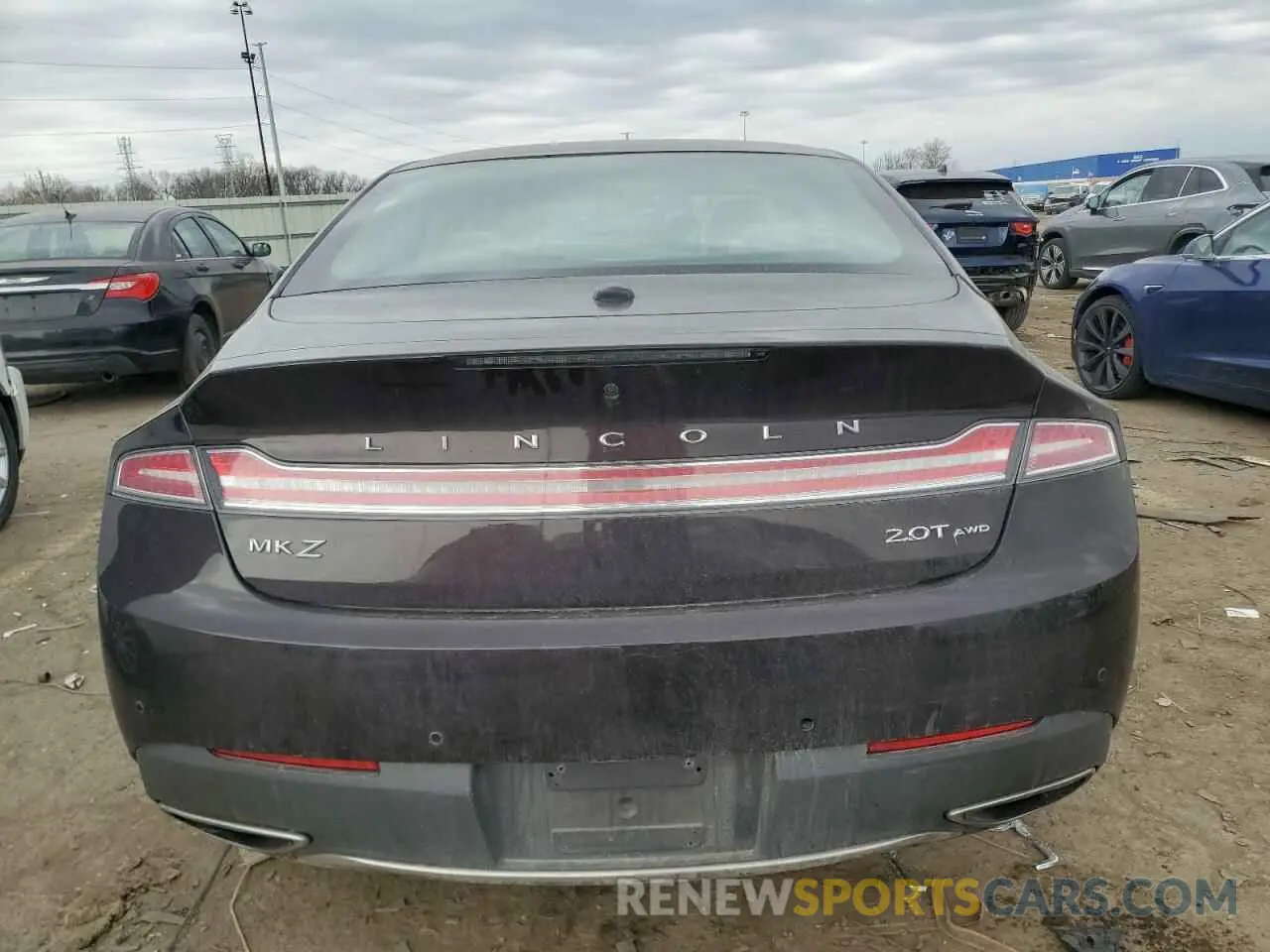 6 Photograph of a damaged car 3LN6L5F95LR609041 LINCOLN MKZ 2020