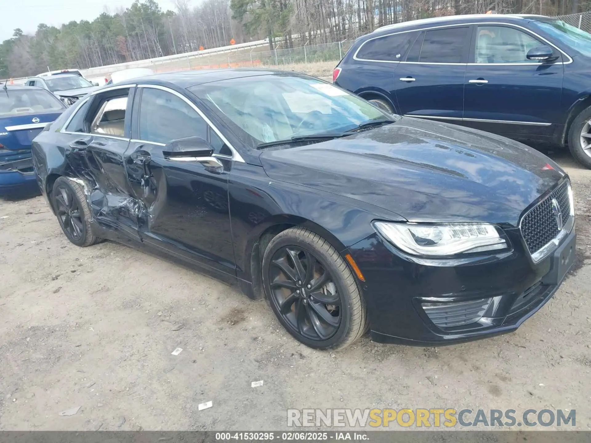 1 Photograph of a damaged car 3LN6L5F96LR608237 LINCOLN MKZ 2020
