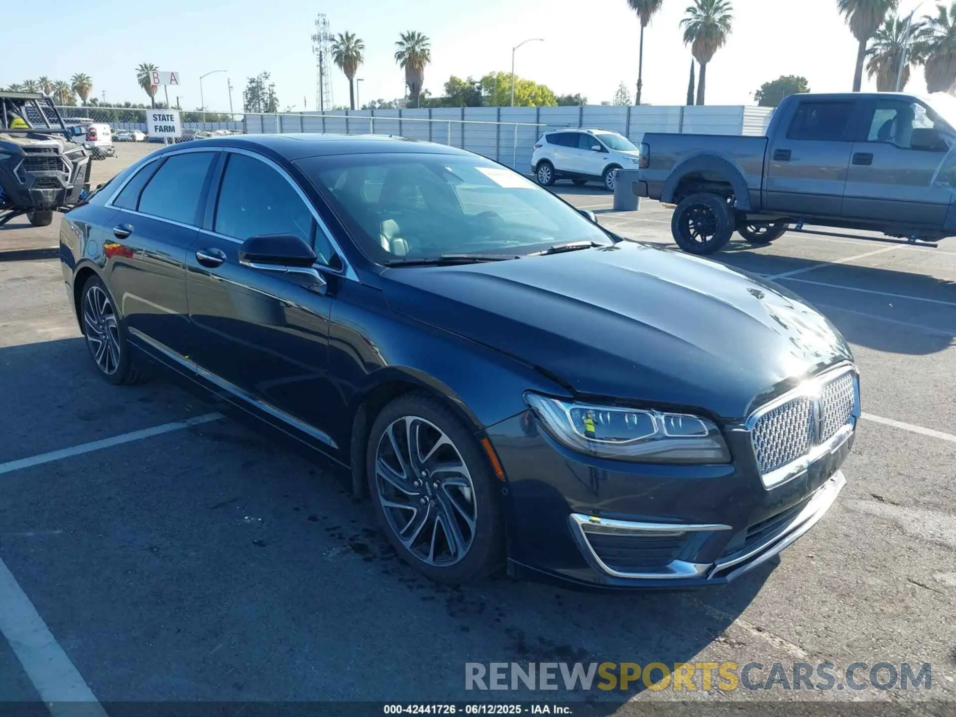 1 Photograph of a damaged car 3LN6L5LU1LR603584 LINCOLN MKZ 2020